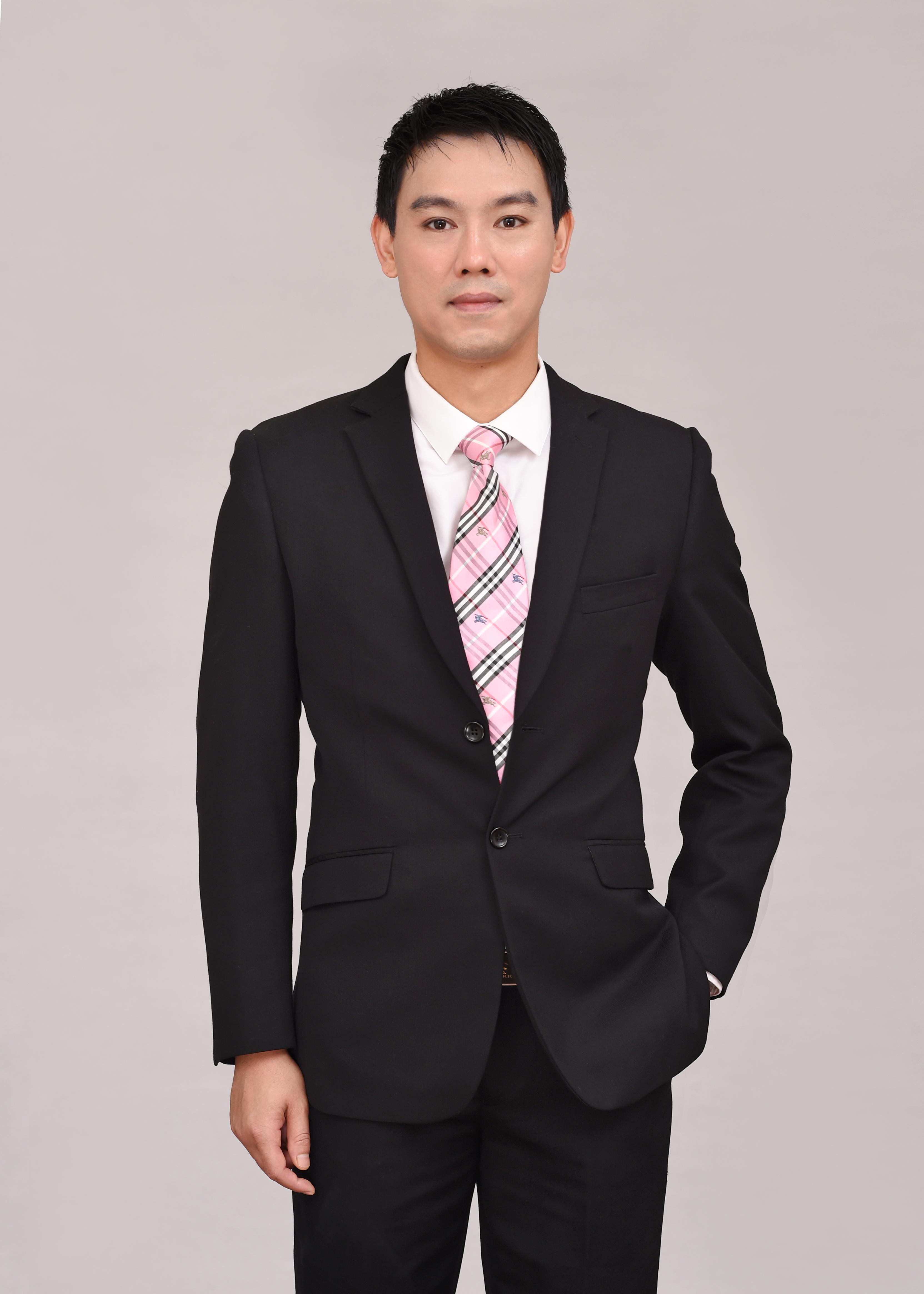岳赣暖 后期制作总监